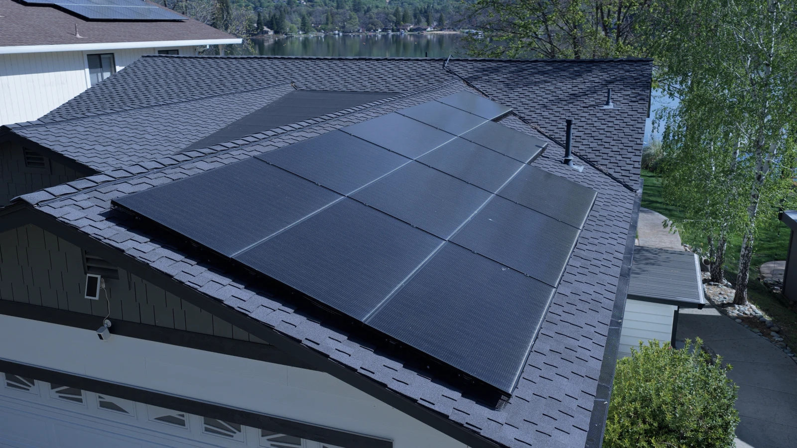 Sunriver Solar rooftop installation